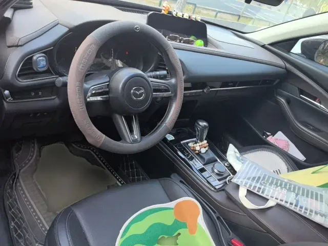Mazda CX-30 — Фото автомобиля 5