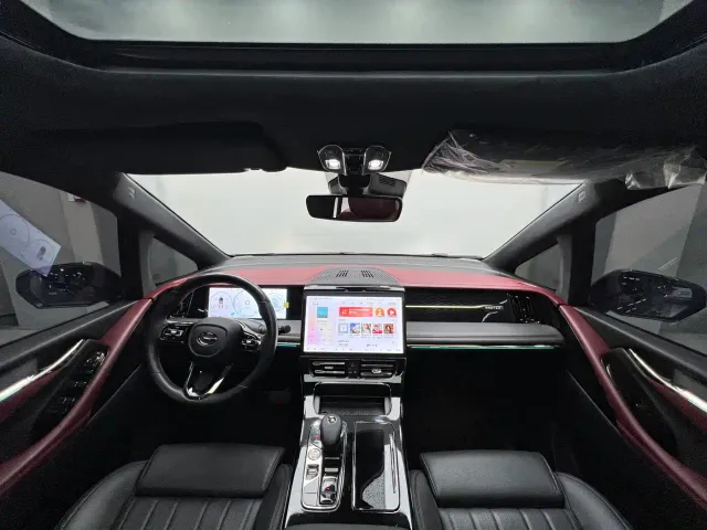 GAC Trumpchi M8 — Фото автомобиля 9