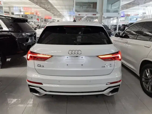 Audi Q3 — Фото автомобиля 5