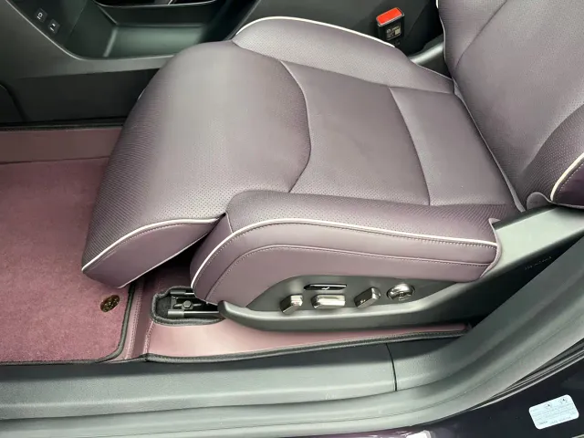 Mazda EZ-60 — Фото автомобиля 10