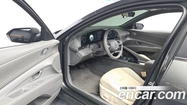 Hyundai AVANTE Avante (CN7) — Фото автомобиля 9