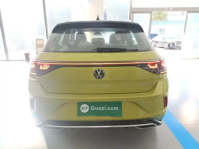 Volkswagen T-Roc — Фото автомобиля 5