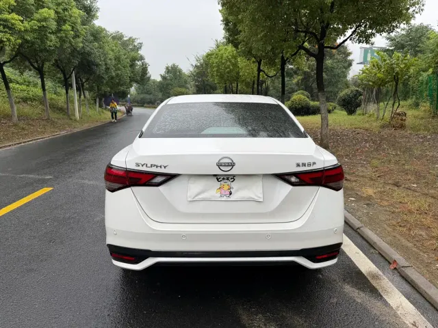 Nissan Sylphy — Фото автомобиля 13