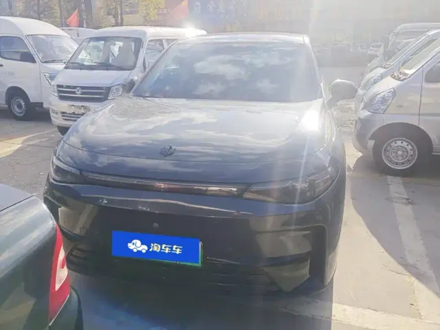 Leapmotor C10 — Фото автомобиля 2