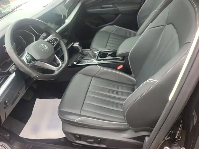 Volkswagen Passat — Фото автомобиля 14
