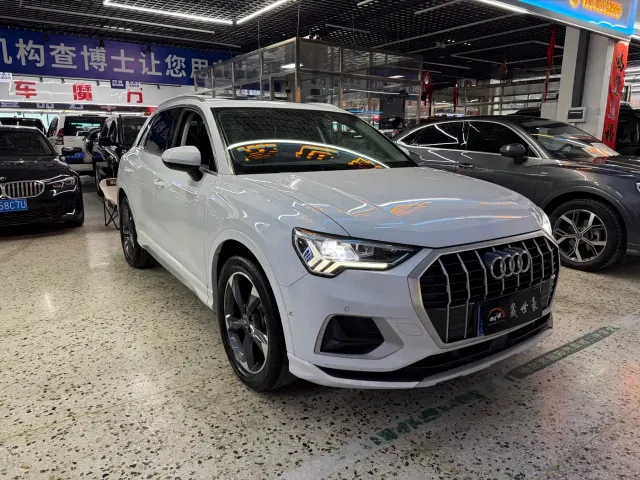 Audi Q3 — Фото автомобиля 3