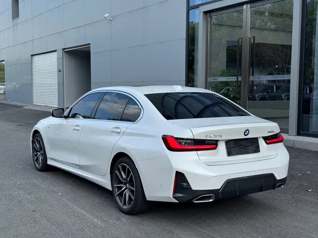 BMW 3 Series — Фото автомобиля 18