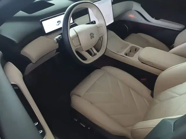 Nio ET5 Touring — Фото автомобиля 15