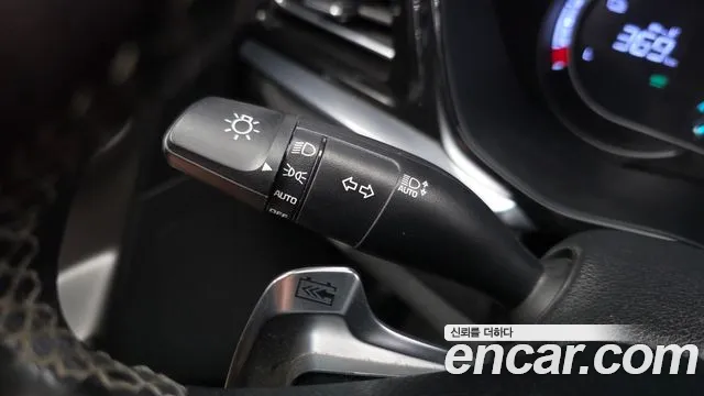 Kia Niro Niro Plus Air — Фото автомобиля 17