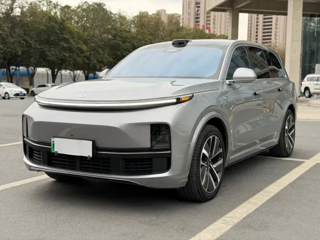 Фотография автомобиля — Li Auto L9