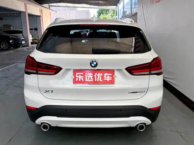 BMW X1 — Фото автомобиля 4