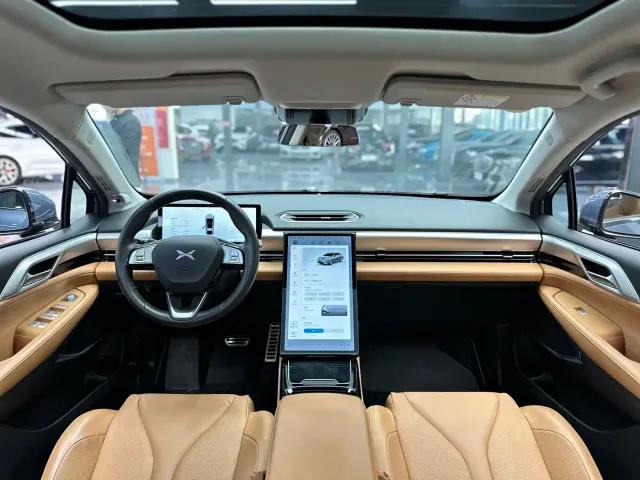 Xpeng P5 — Фото автомобиля 5