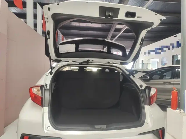 Toyota IZOA — Фото автомобиля 18