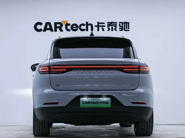 Leapmotor C11 — Фото автомобиля 5