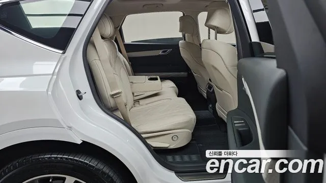 Genesis GV80 — Фото автомобиля 17