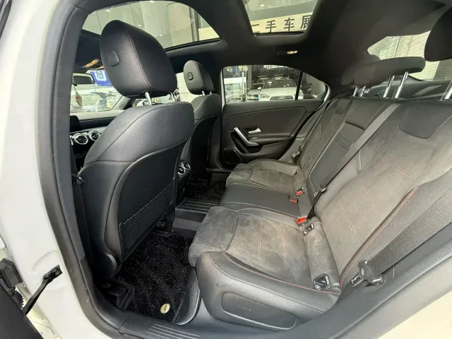 Mercedes-Benz A-Class — Фото автомобиля 6