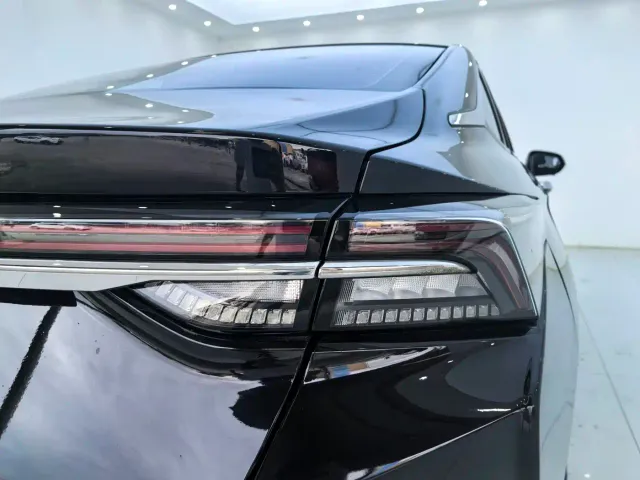 Dongfeng Yixuan MAX — Фото автомобиля 15