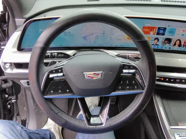 Cadillac XT5 — Фото автомобиля 15