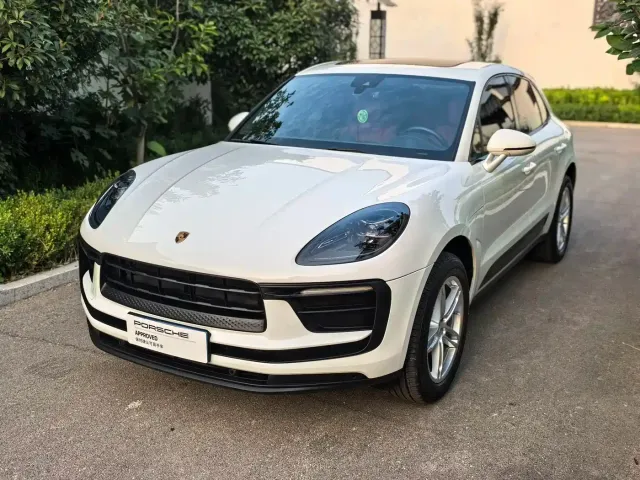 Фотография автомобиля — Porsche Macan
