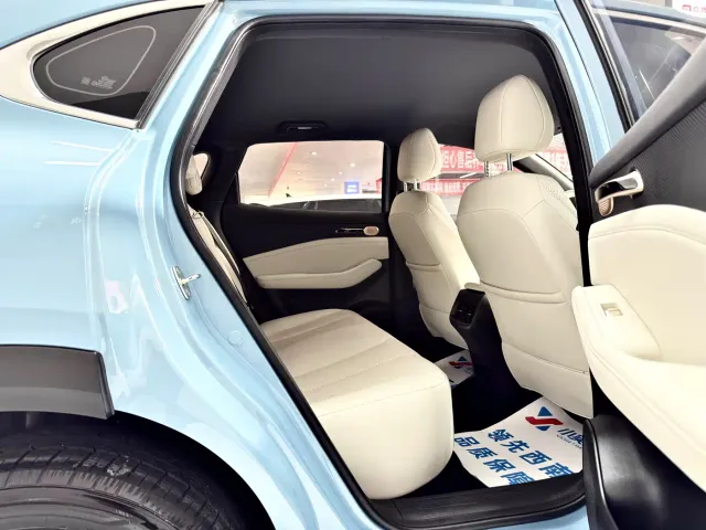 Baojun Yunhai — Фото автомобиля 12