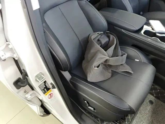 Changan Changan CS75 2025 PRO 1.5T Premium 7-Seater — Фото автомобиля 24
