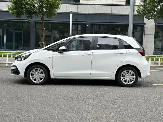 Honda Fit — Фото автомобиля 17