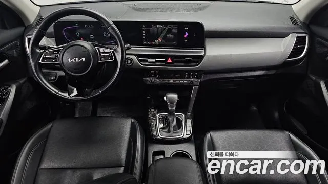 Kia Seltos — Фото автомобиля 10