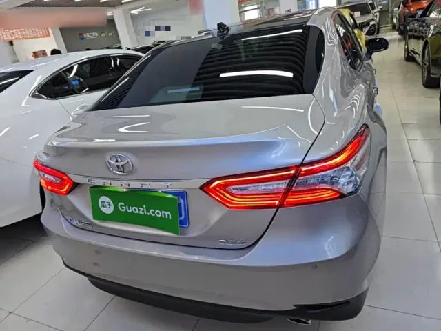 Toyota Camry — Фото автомобиля 5