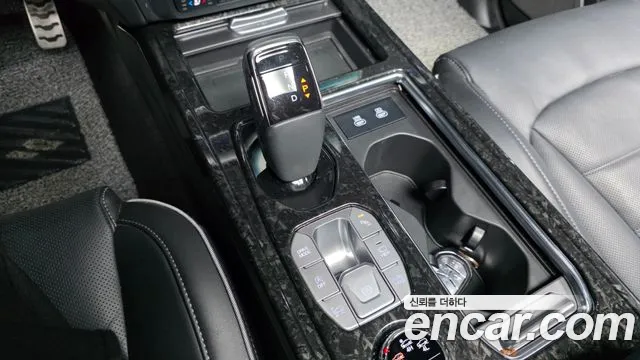 KG_Mobility_Ssangyong Rexton Rexton Arena Дизель 2.2 4WD — Фото автомобиля 9