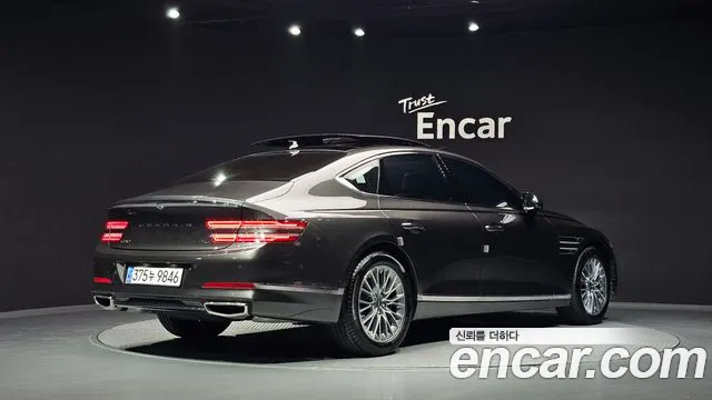 Genesis G80 RG3 — Фото автомобиля 2