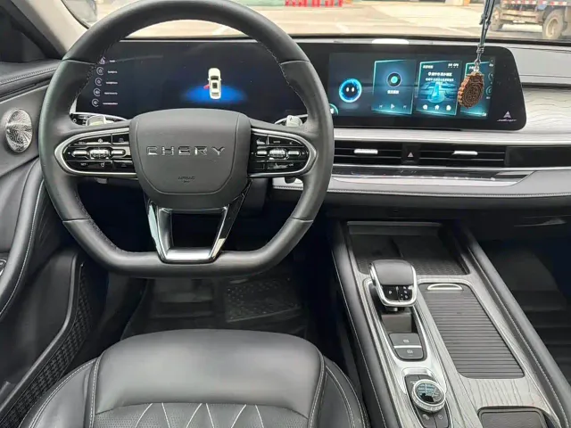 Chery Arrizo 8 — Фото автомобиля 8