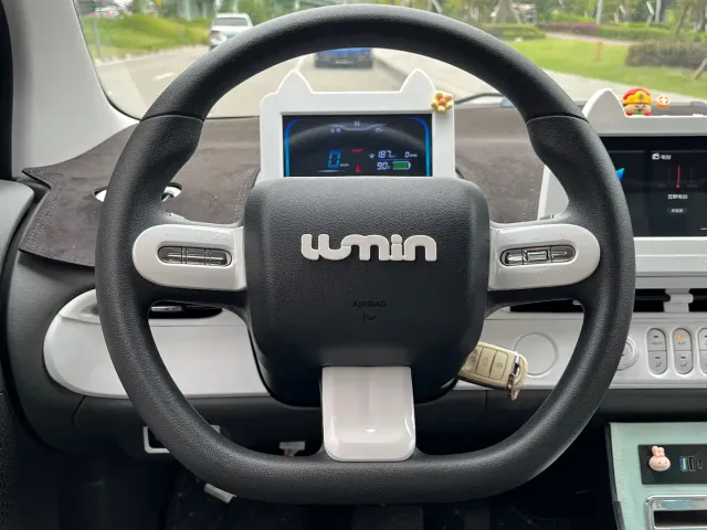 Changan Lumin — Фото автомобиля 7