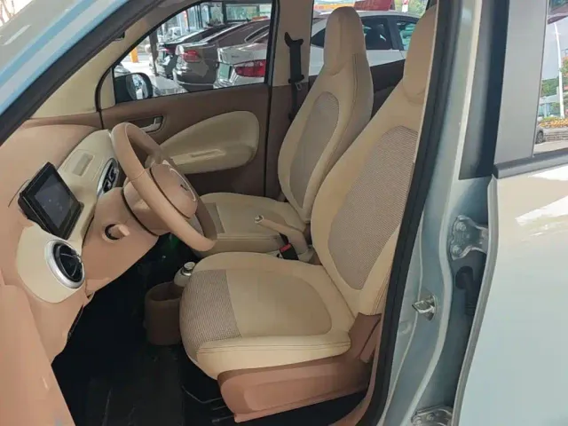 Wuling Hongguang Mini EV — Фото автомобиля 14