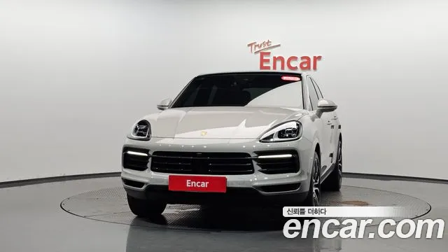 Porsche Cayenne — Фото автомобиля 3