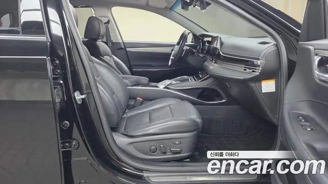 Hyundai Grandeur Grandeur (New) Hybrid — Фото автомобиля 16