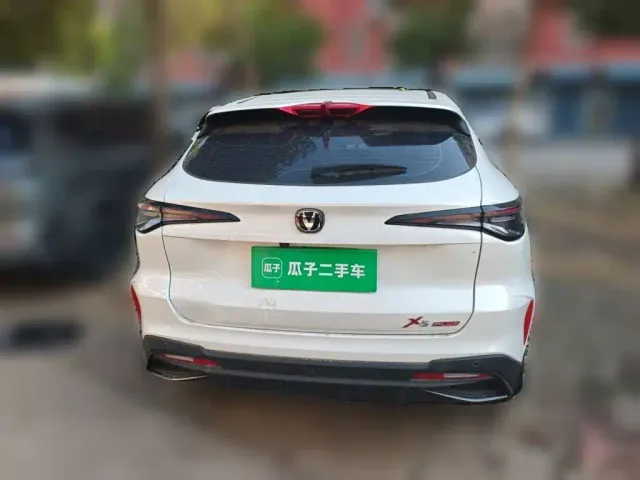 Changan X5 Plus — Фото автомобиля 3