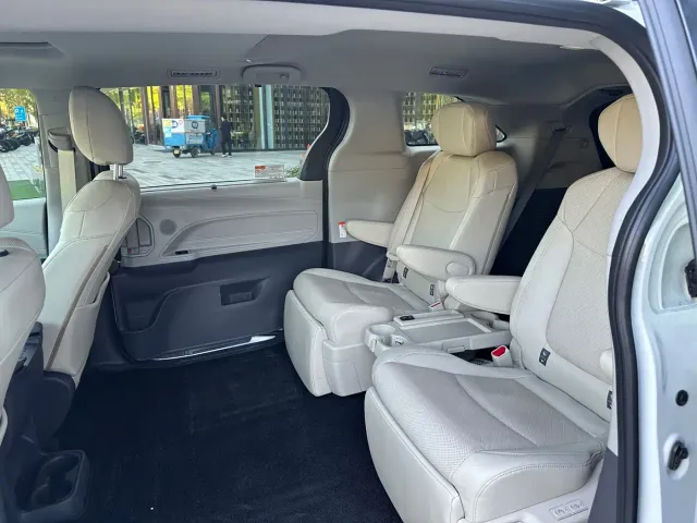 Toyota Granvia — Фото автомобиля 5