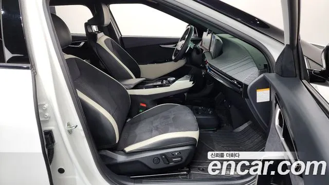 Kia EV6 — Фото автомобиля 22