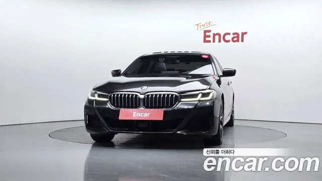 BMW 5-Series 5 серия (G30) 530i xDrive M Sport — Фото автомобиля 3