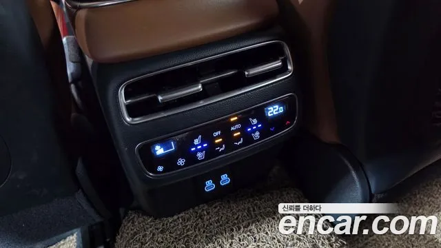 Genesis GV70 — Фото автомобиля 28