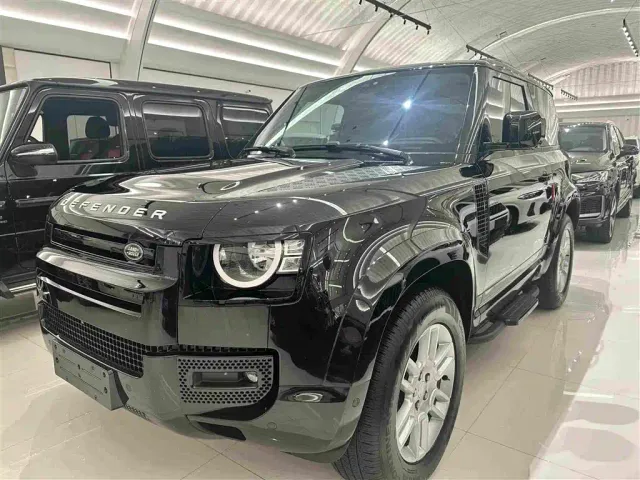 Фотография автомобиля — Land Rover Defender