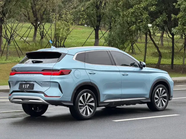 BYD Song PLUS — Фото автомобиля 7