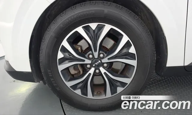Kia Carnival 4th Gen — Фото автомобиля 5