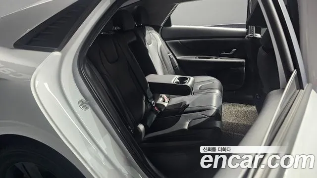 Hyundai AVANTE Avante (CN7) — Фото автомобиля 10