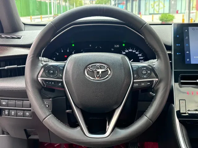 Toyota Avalon — Фото автомобиля 18
