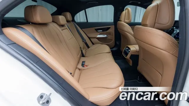 Mercedes-Benz E-Class W214 — Фото автомобиля 10