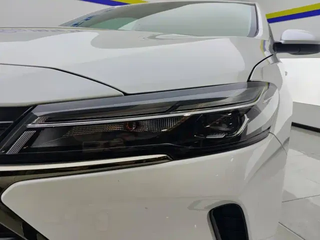 Chevrolet Monza — Фото автомобиля 5