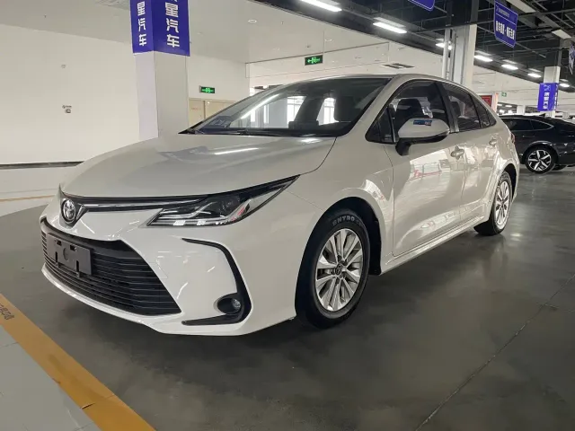 Фотография автомобиля — Toyota Corolla
