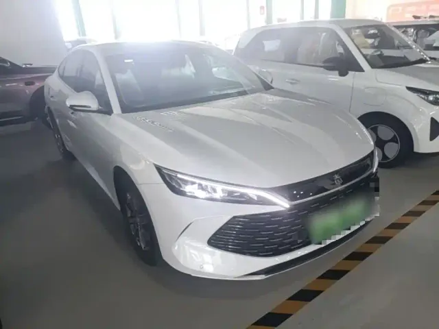 BYD Qin L — Фото автомобиля 3