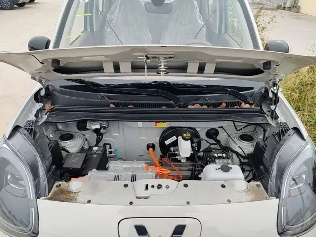 Wuling Hongguang Mini EV — Фото автомобиля 19